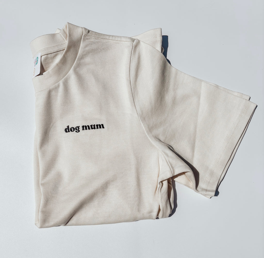 Dog Mum T-shirt beige